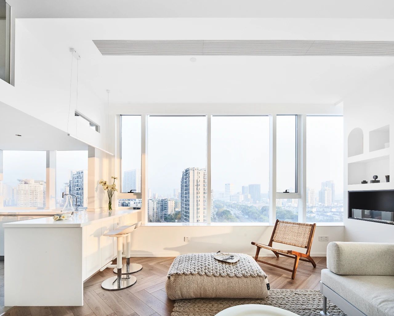 裝修案例極簡(jiǎn)風(fēng)格復(fù)式裝修效果圖-餐廳 裝修案例極簡(jiǎn)風(fēng)格復(fù)式裝修效果圖-餐廳