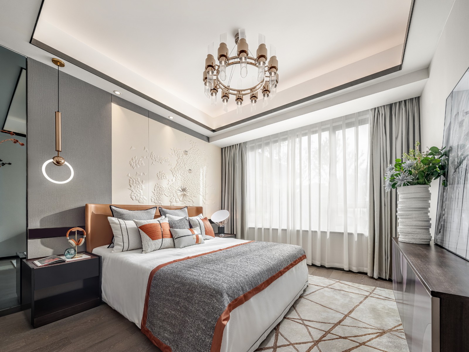 現(xiàn)代輕奢風格室內(nèi)設計家裝案例-主臥 現(xiàn)代輕奢風格室內(nèi)設計家裝案例-主臥