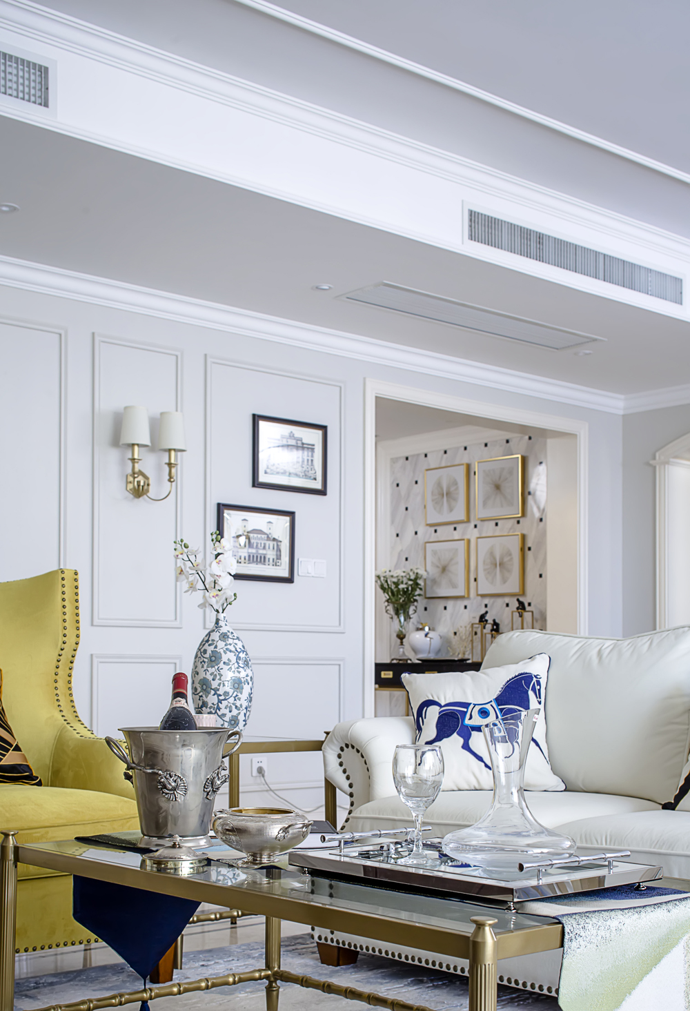 歐式輕奢風格家裝設計室內裝修效果圖-客廳茶幾 歐式輕奢風格家裝設計室內裝修效果圖-客廳茶幾