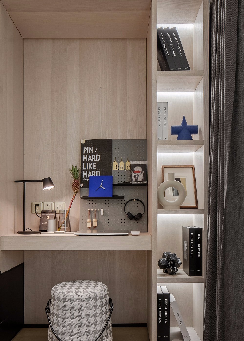 現代簡約風格室內家裝案例效果圖-書桌 現代簡約風格室內家裝案例效果圖-書桌