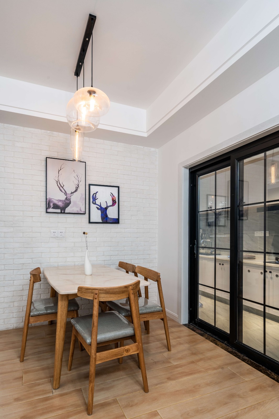 北歐風格家裝設計室內裝修效果圖-餐廳 北歐風格家裝設計室內裝修效果圖-餐廳