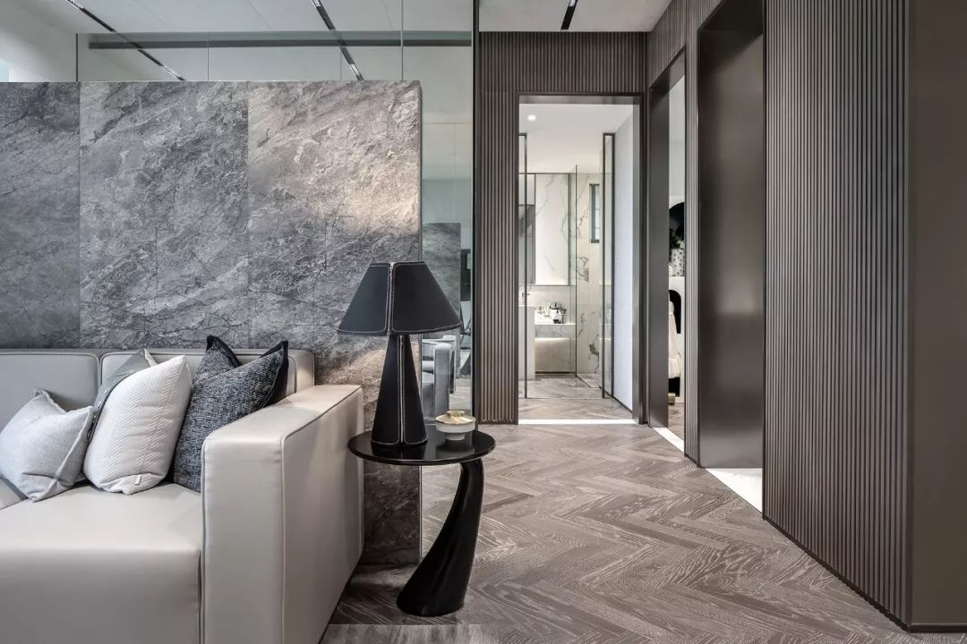 現(xiàn)代輕奢風格室內(nèi)設計家裝案例-走廊 現(xiàn)代輕奢風格室內(nèi)設計家裝案例-走廊