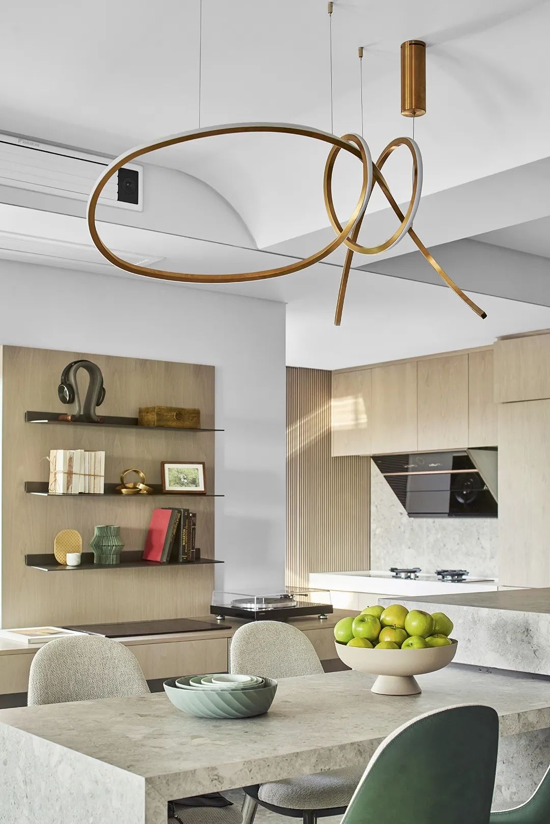 裝修案例歐式風格室內(nèi)裝修效果圖-餐廳 裝修案例歐式風格室內(nèi)裝修效果圖-餐廳