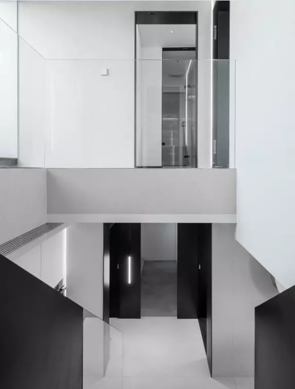 佛山裝修公司現代前衛風格復式裝修效果圖-梯間 佛山裝修公司現代前衛風格復式裝修效果圖-梯間