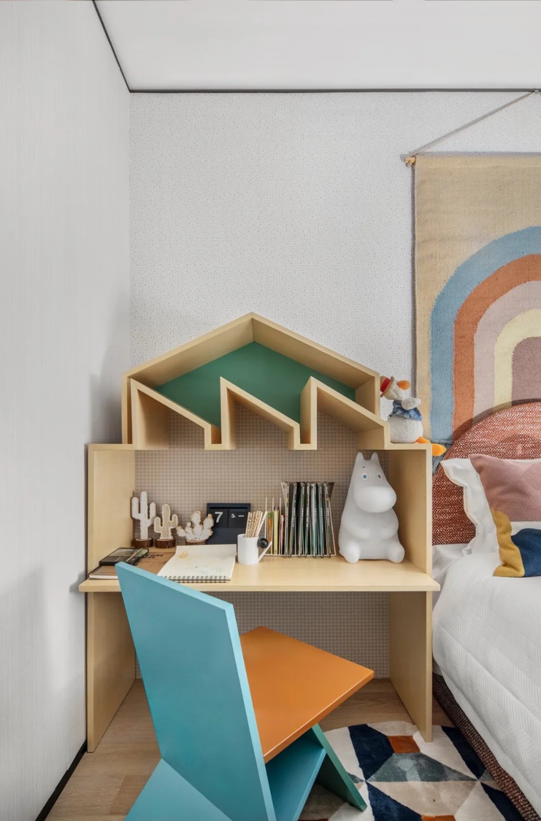 現(xiàn)代朋克風格室內(nèi)設(shè)計家裝案例-兒童房