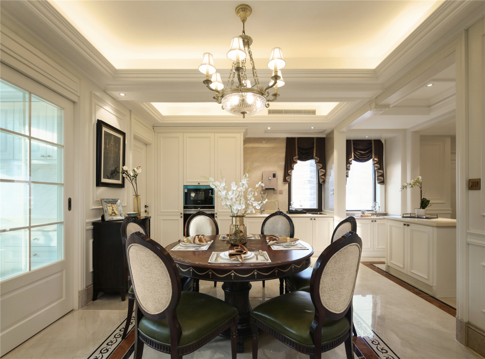 歐式風(fēng)格別墅家裝案例效果圖-餐廳 歐式風(fēng)格別墅家裝案例效果圖-餐廳