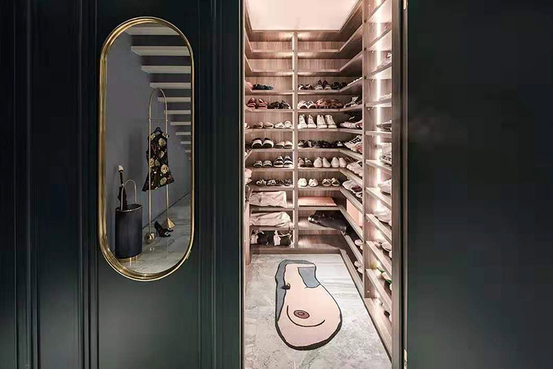 現(xiàn)代前衛(wèi)風(fēng)格室內(nèi)裝修效果圖-一里洋房復(fù)式樓200平米-衣帽間 現(xiàn)代前衛(wèi)風(fēng)格室內(nèi)裝修效果圖-一里洋房復(fù)式樓200平米-衣帽間