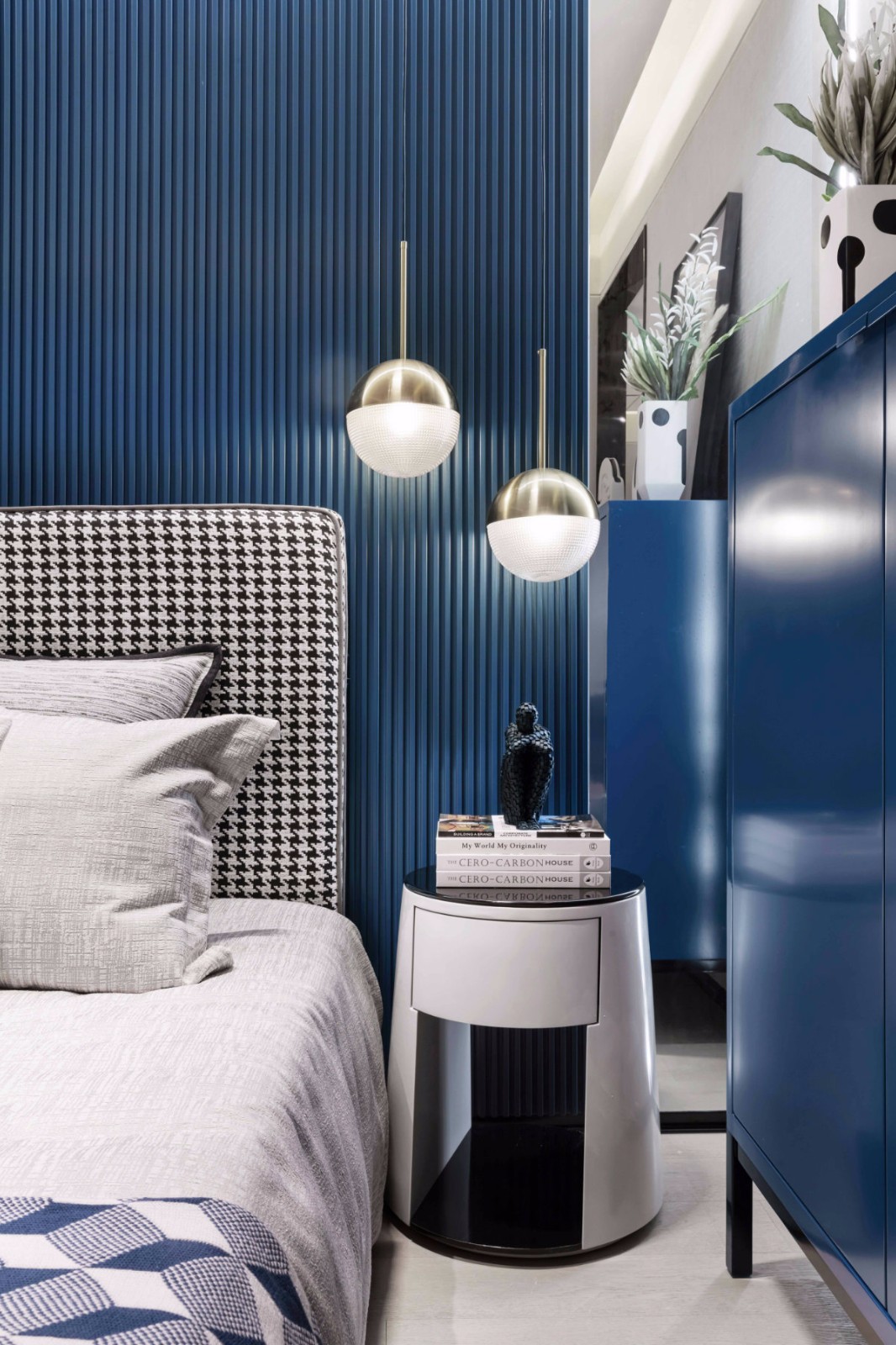 現代摩登風格室內設計家裝案例-臥室床頭柜 現代摩登風格室內設計家裝案例-臥室床頭柜